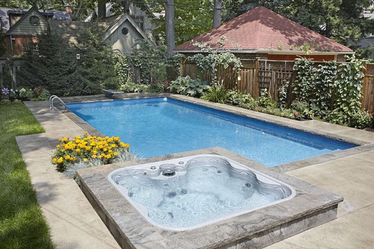 Craftsman finishing a pool project in the GTA